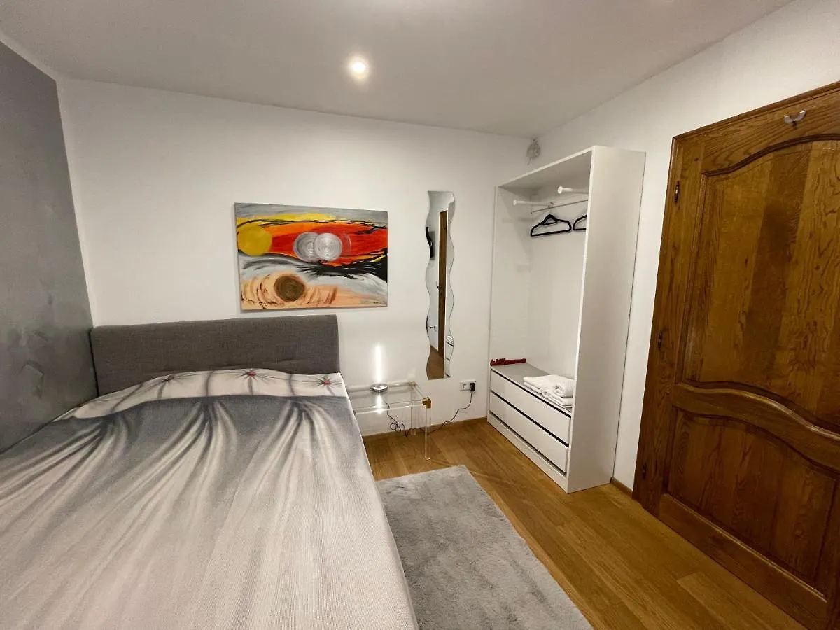 Airport Rooms Waldblick Köln
